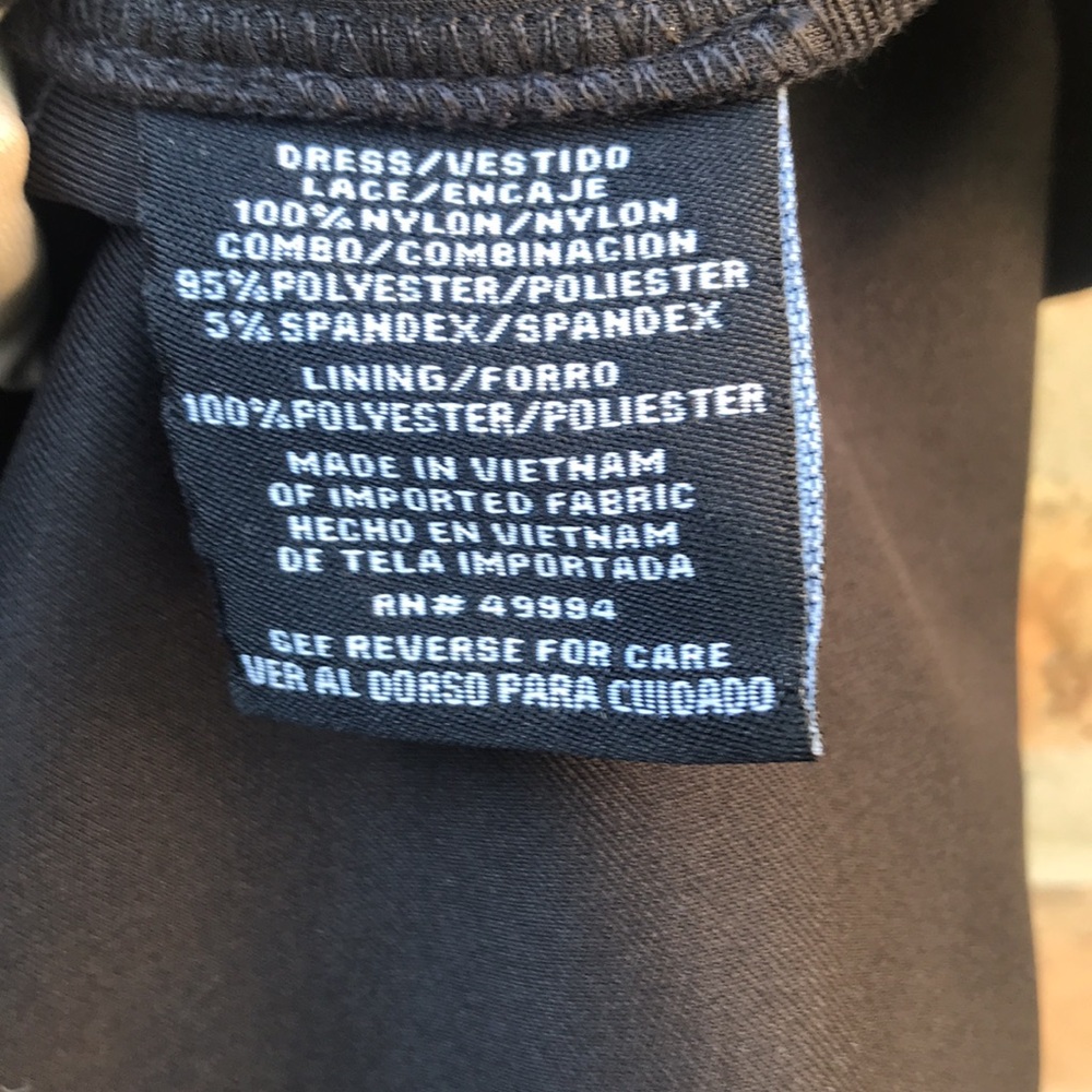 🎀2/$15 Black Lace detailed dress - Picture 8 of 8